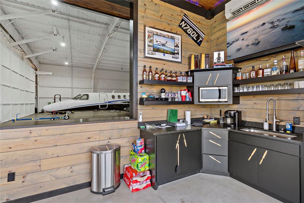 City Of Paris - Commercial Sale