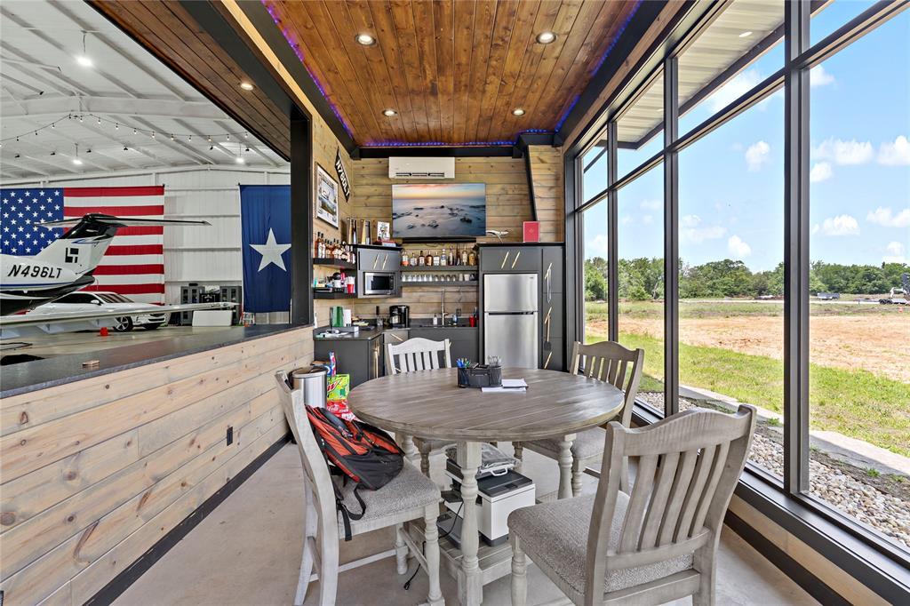 City Of Paris - Commercial Sale