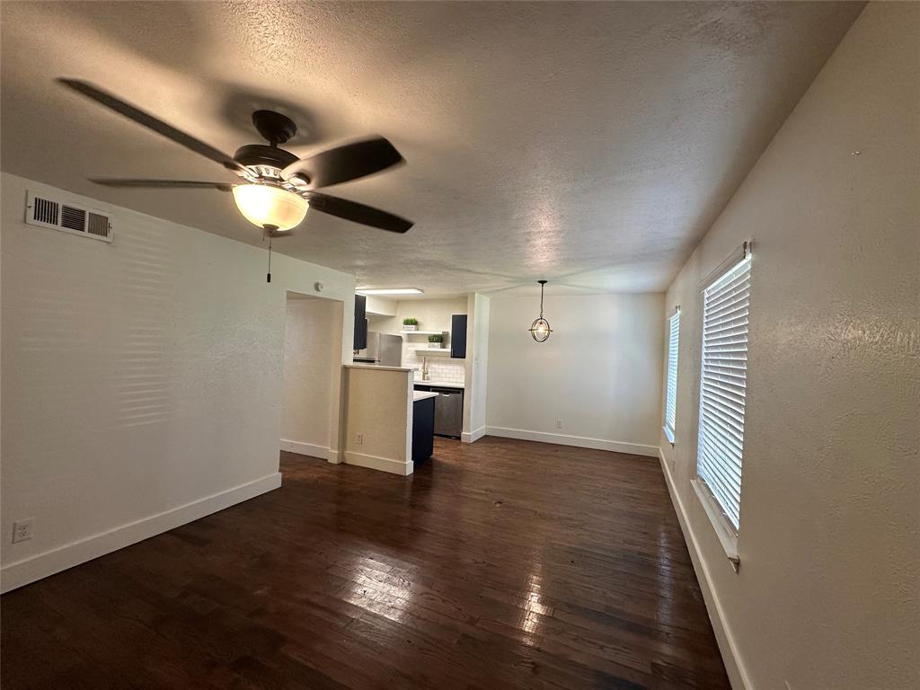 Photo 1 of 13 — 2211 S Vernon Avenue 108, Dallas, TX 75224