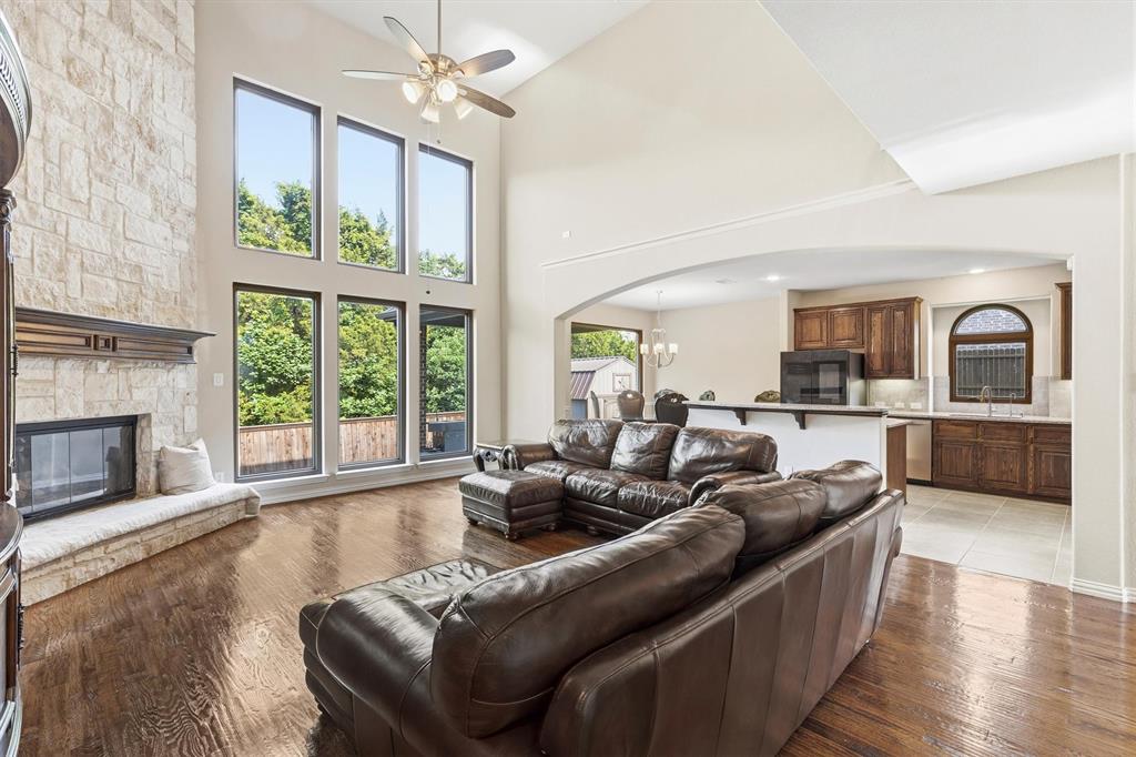 412 Shadow Creek Drive