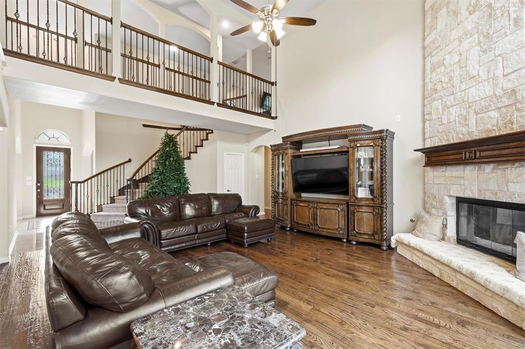 412 Shadow Creek Drive