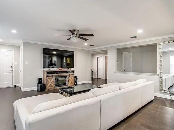 1613 Crown Point Drive