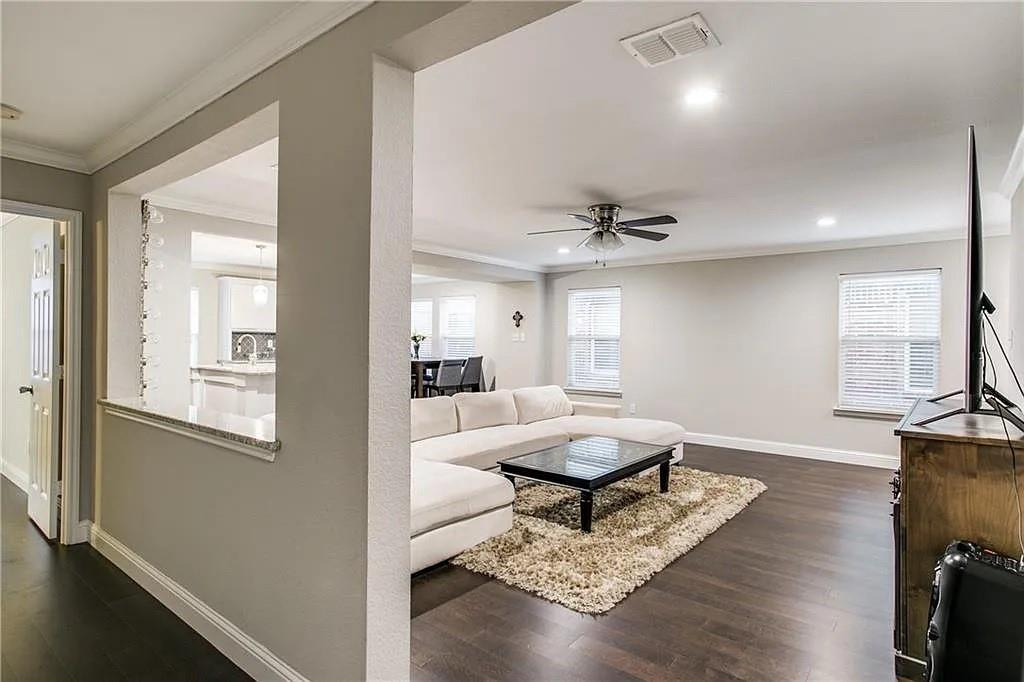 1613 Crown Point Drive