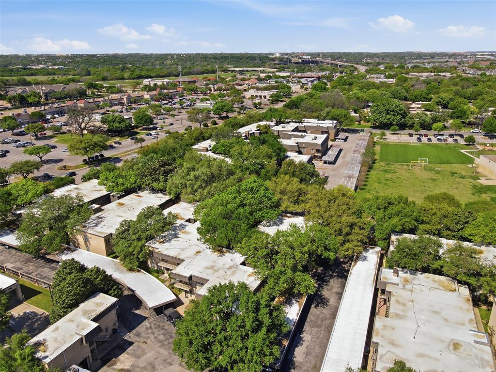 Fountain Royale Orleans W - Residential