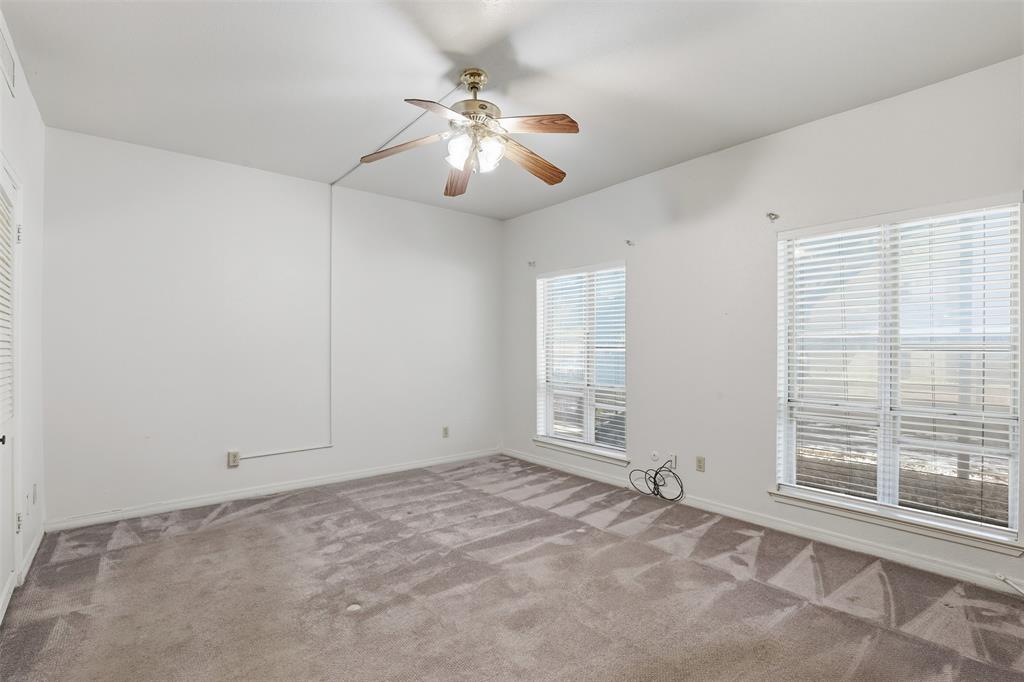 Fountain Royale Orleans W - Residential