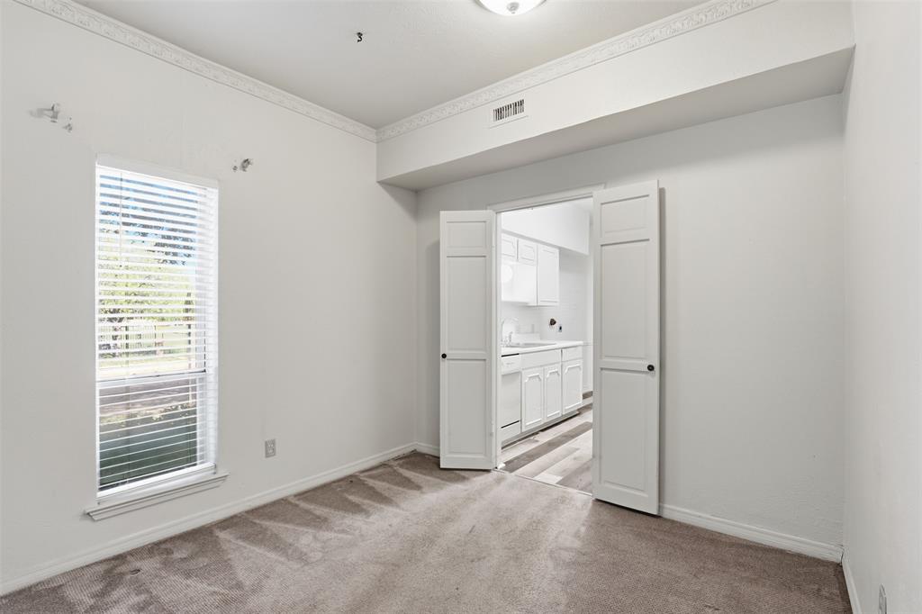 Fountain Royale Orleans W - Residential