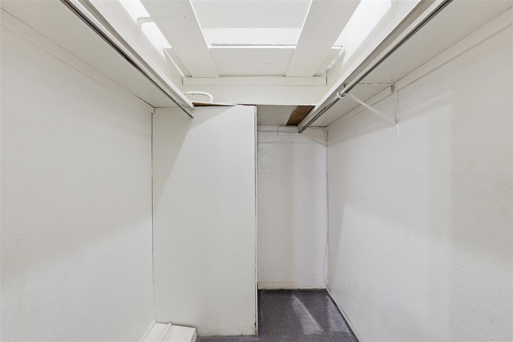 Fountain Royale Orleans W - Residential