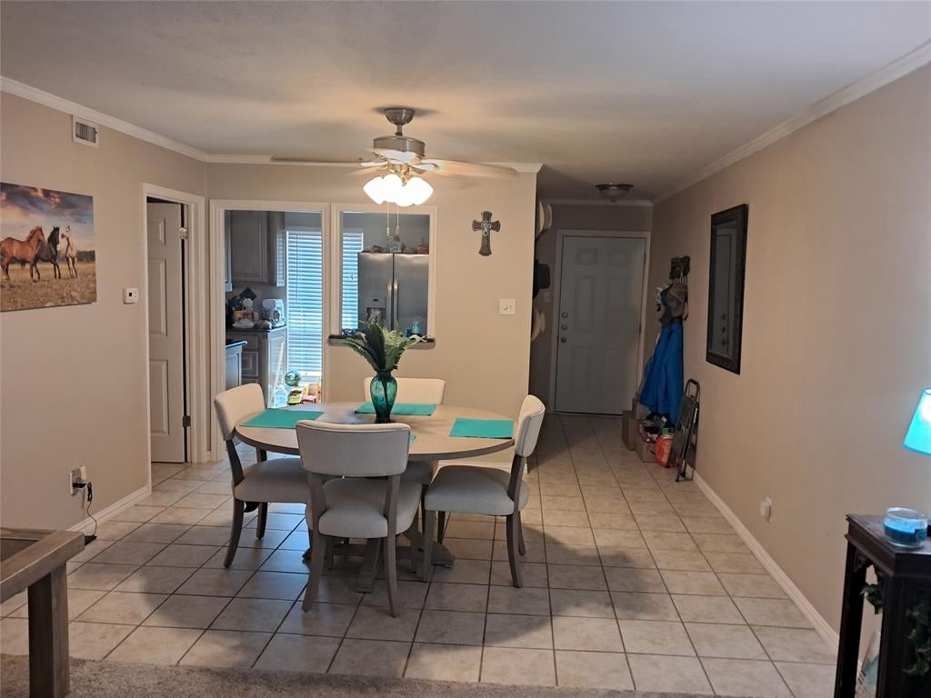4042 Ridglea Country Club Drive 1107
