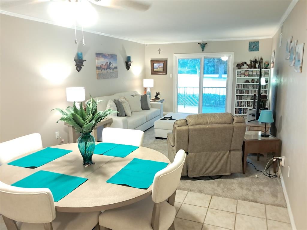 4042 Ridglea Country Club Drive 1107