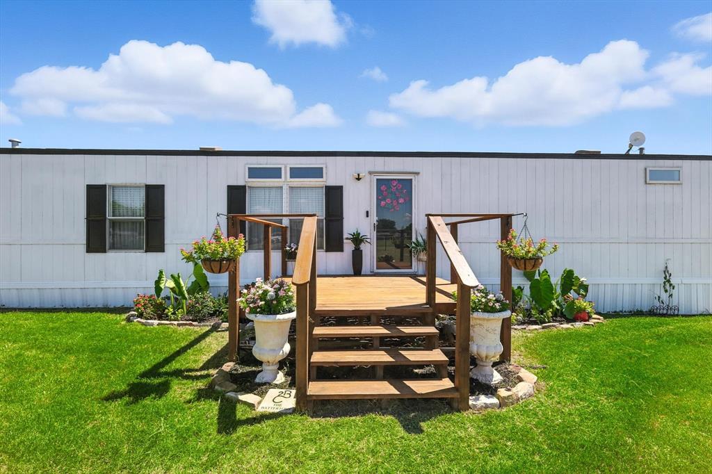 243 County Road 4851