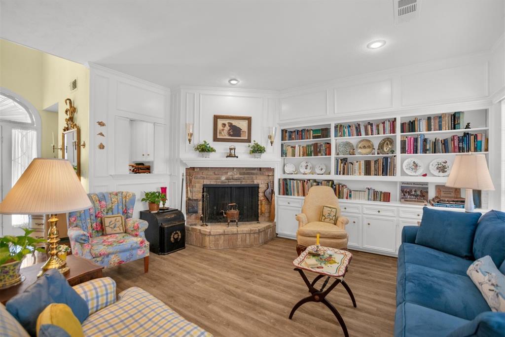 Prestonwood Hillcrest Twnhs - Residential