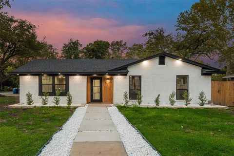 3209 Royal Lane Dallas TX 75229