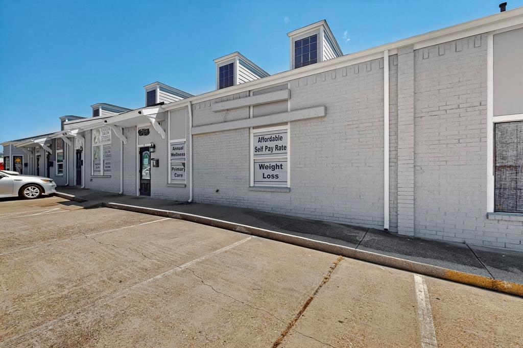 Pecan Oaks Sc Beltline-Guthrie - Commercial Lease