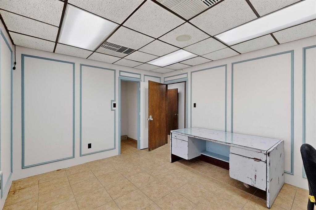 Pecan Oaks Sc Beltline-Guthrie - Commercial Lease