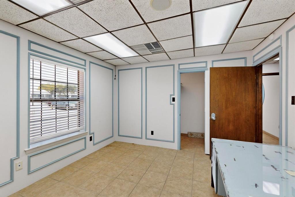 Pecan Oaks Sc Beltline-Guthrie - Commercial Lease