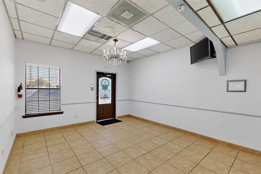 Pecan Oaks Sc Beltline-Guthrie - Commercial Lease