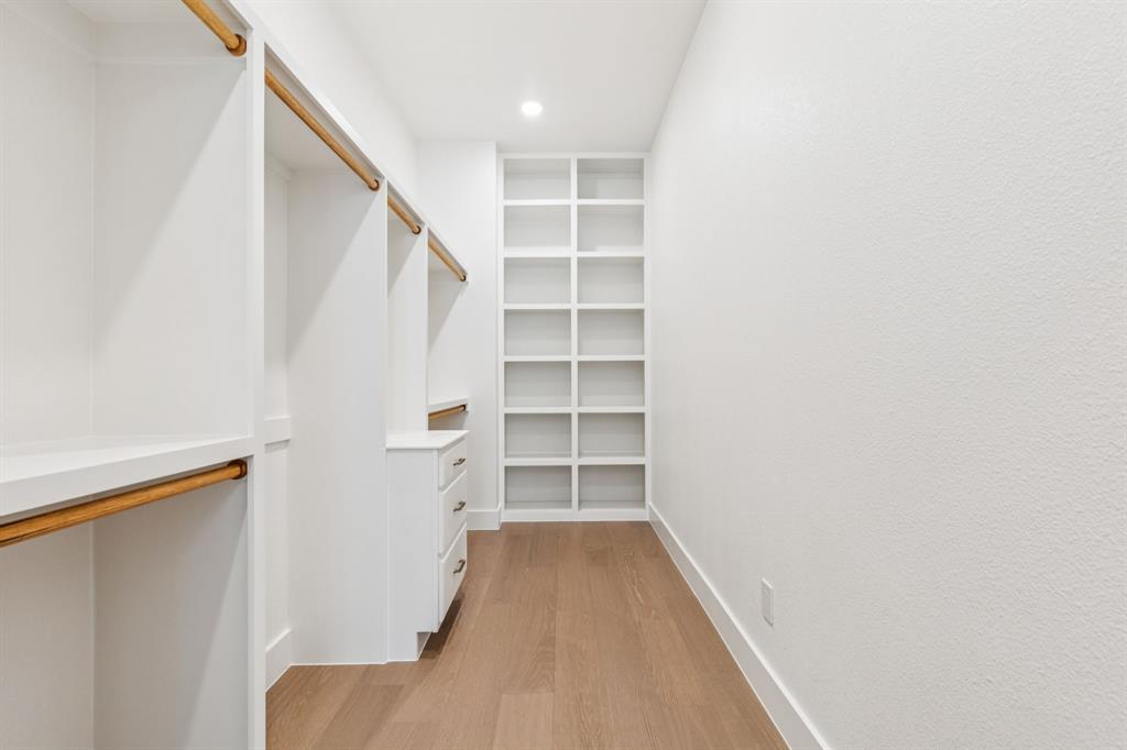 NORTH RIDGE PARK - Residential