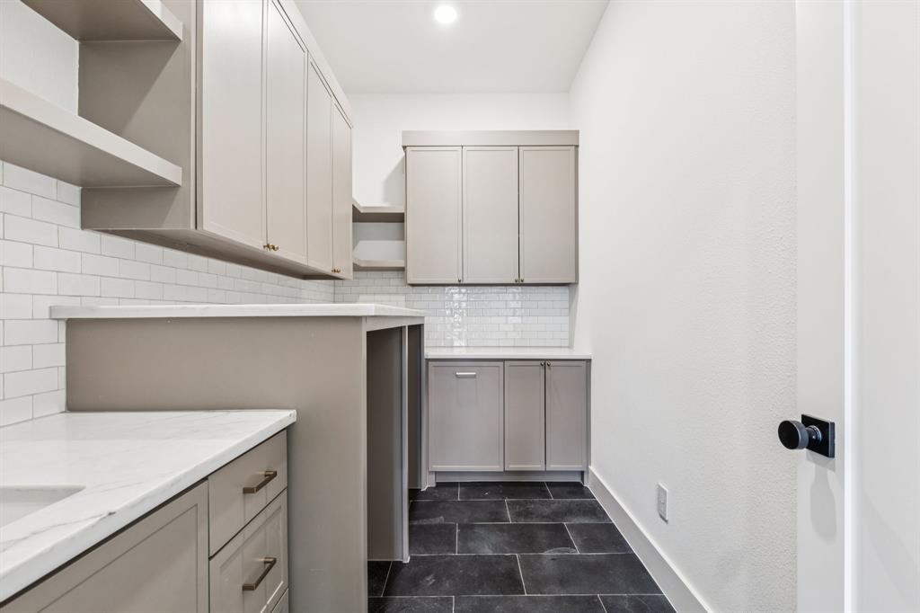 NORTH RIDGE PARK - Residential