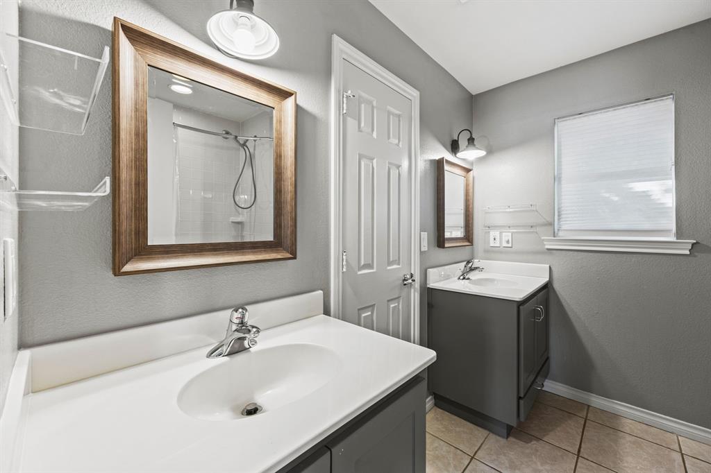 Crest Meadows Estates - Residential