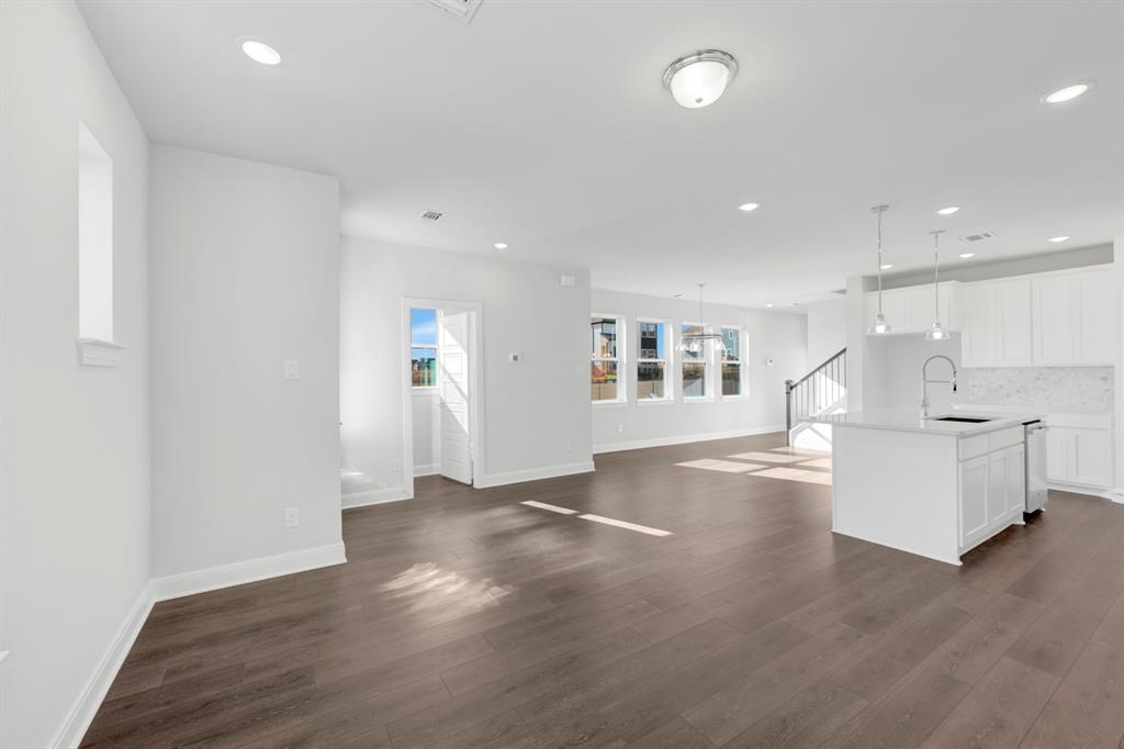 Painted Tree-Woodland West - Residential