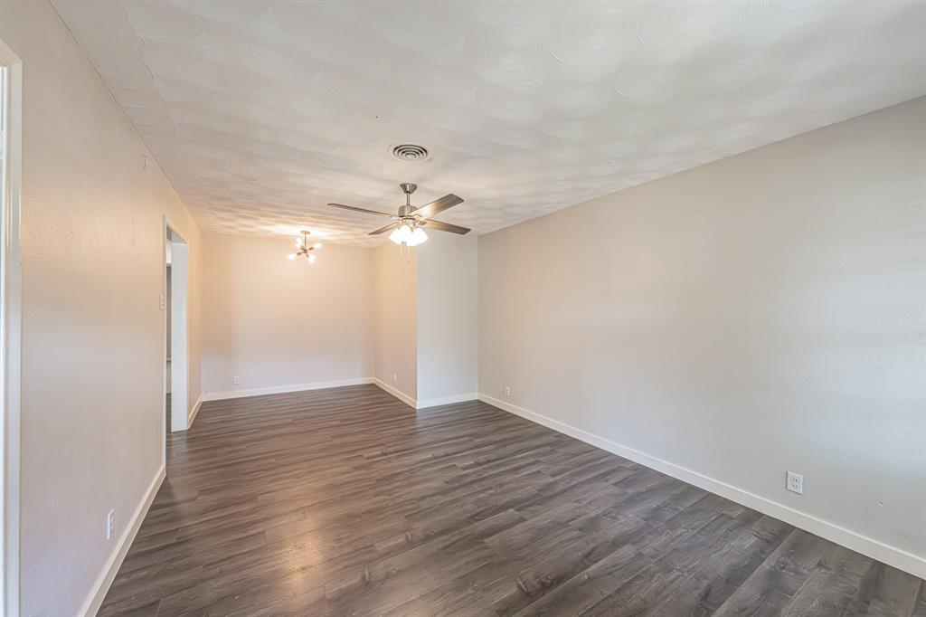 Lochwood Instl Add 03 - Residential Income