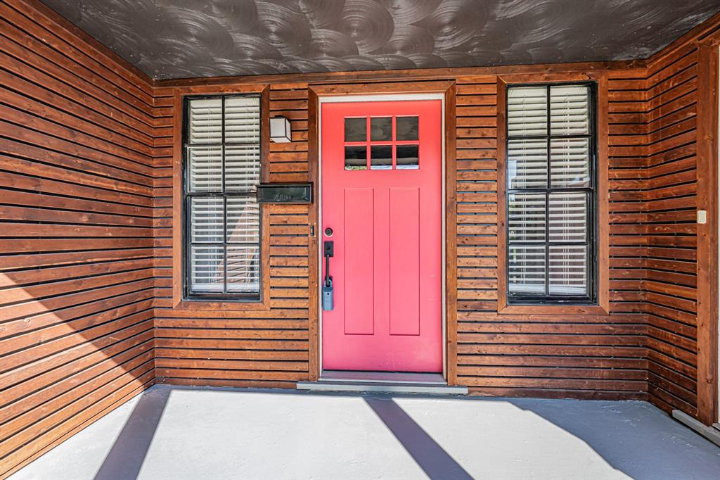 Lochwood Instl Add 03 - Residential Income