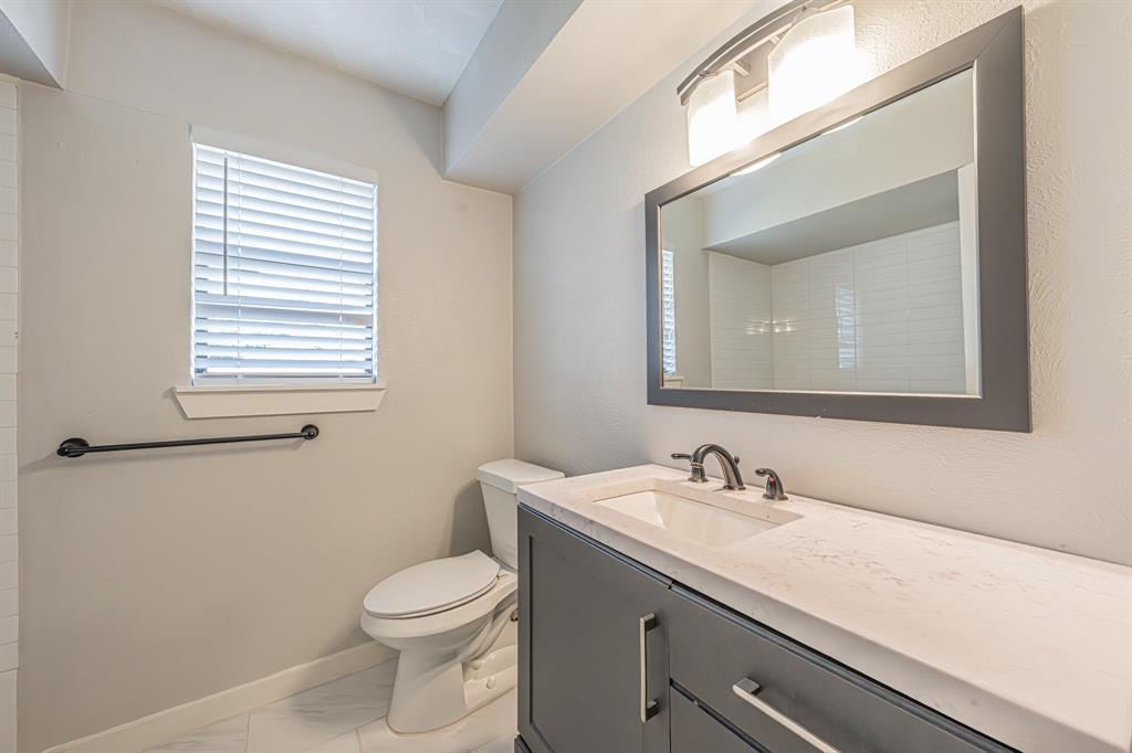 Lochwood Instl Add 03 - Residential Income