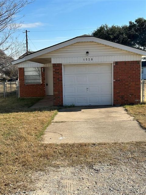 1528 Coral Cut Off Pelican Bay TX 76020