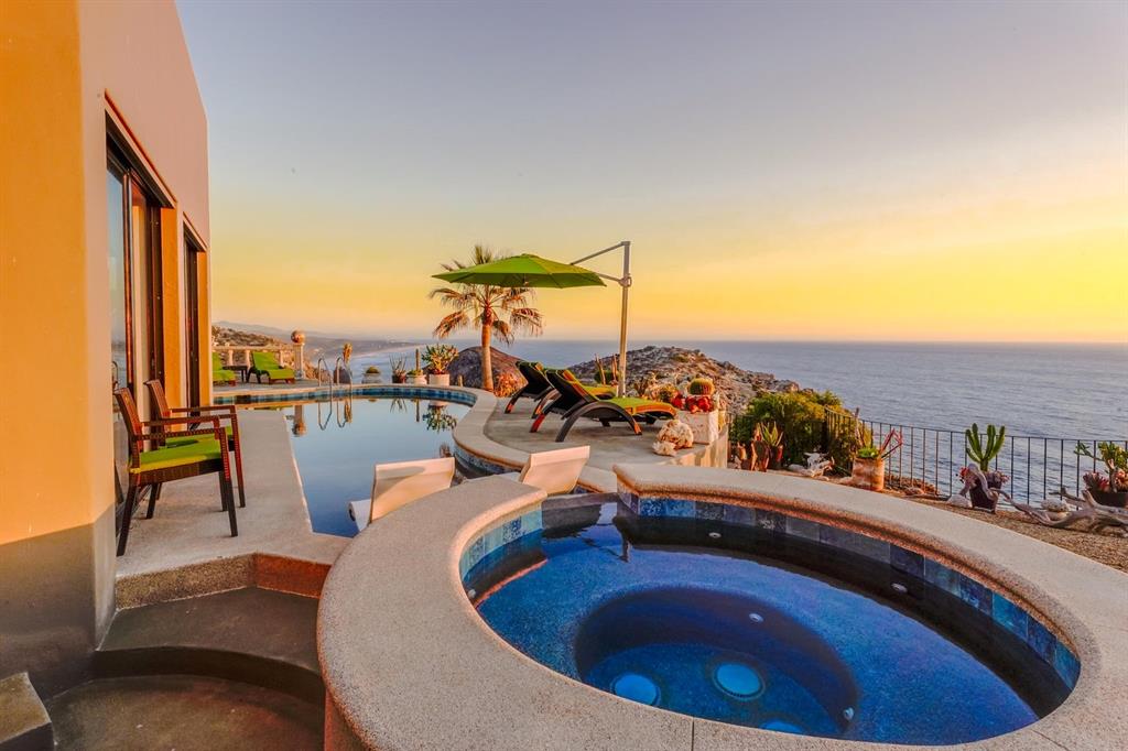 Pescadero Cerritos - Residential