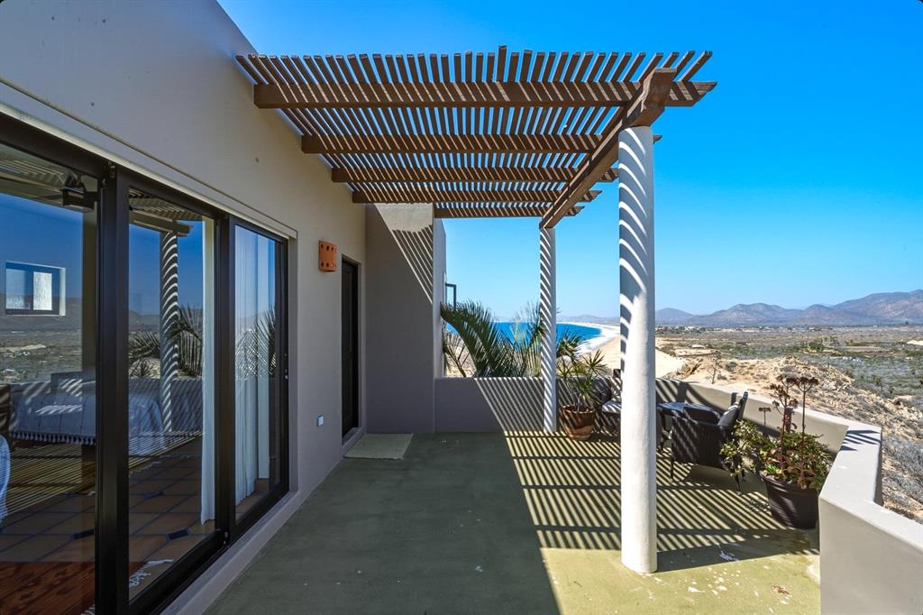 Pescadero Cerritos - Residential