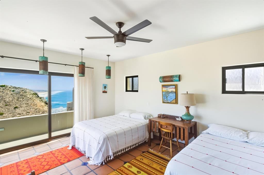 Pescadero Cerritos - Residential