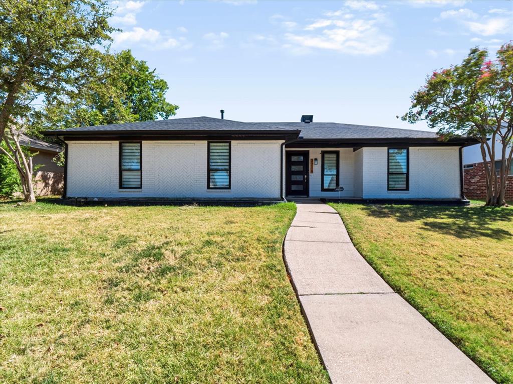 2216 Stonebrook Drive