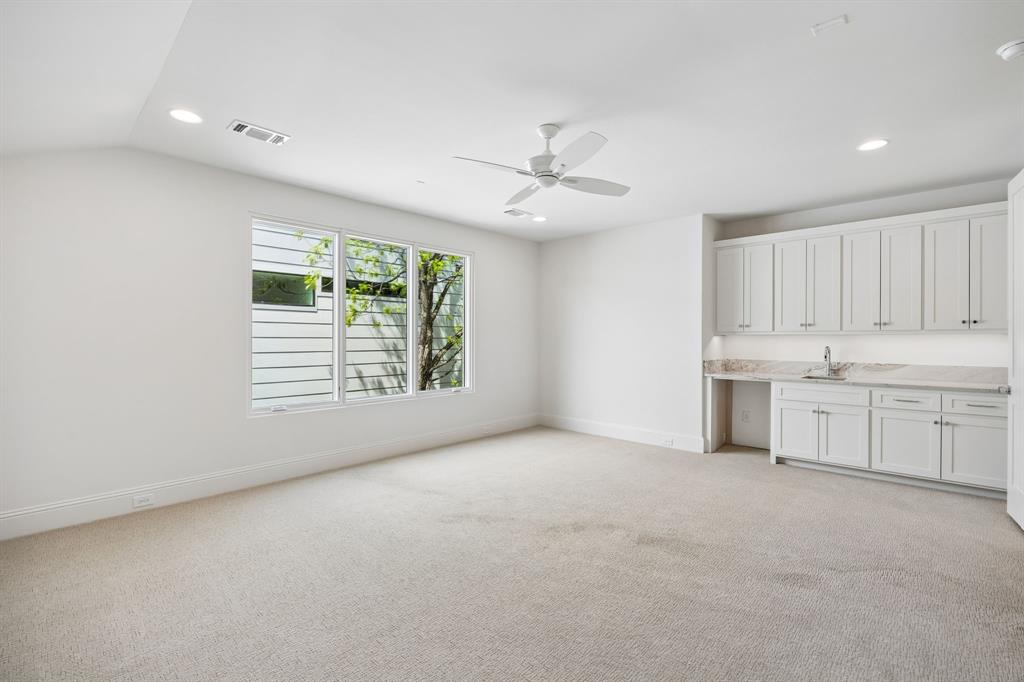 Churchhill Downs - Residential