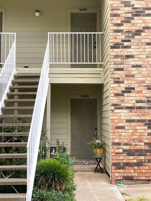 2200 E Trinity Mills Road 214 Carrollton TX 75006
