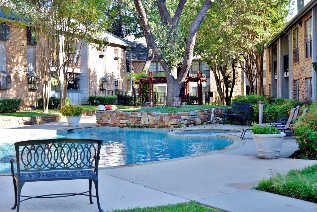 Preston Bend Village Condos - Residential