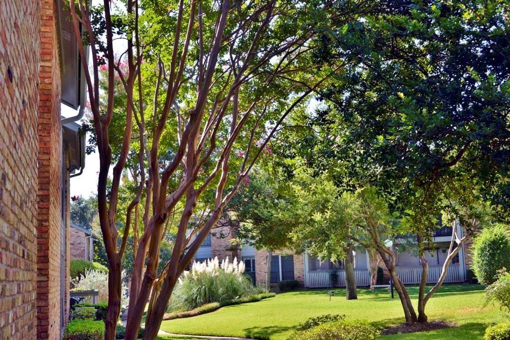 Preston Bend Village Condos - Residential