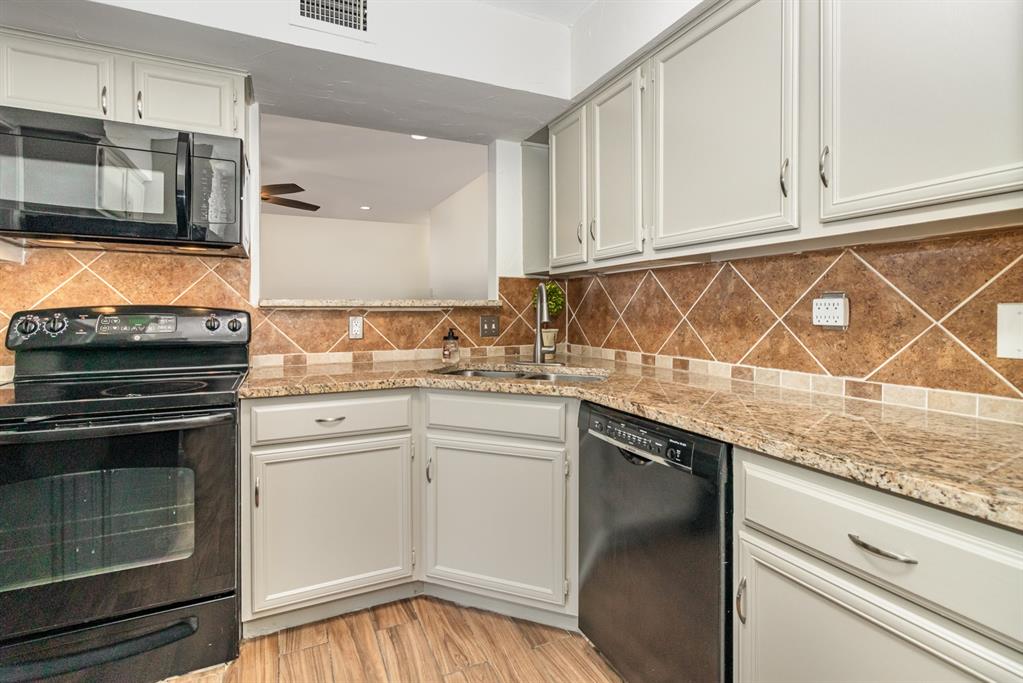 Preston Bend Village Condos - Residential