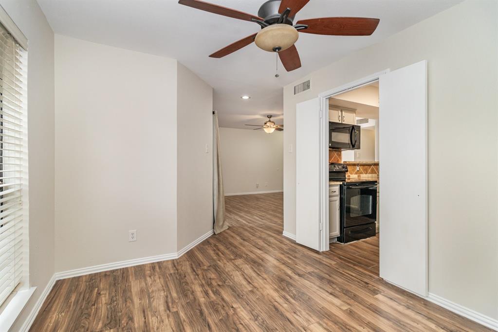 Preston Bend Village Condos - Residential