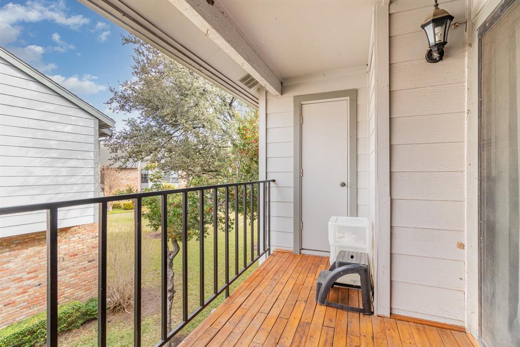 Preston Bend Village Condos - Residential