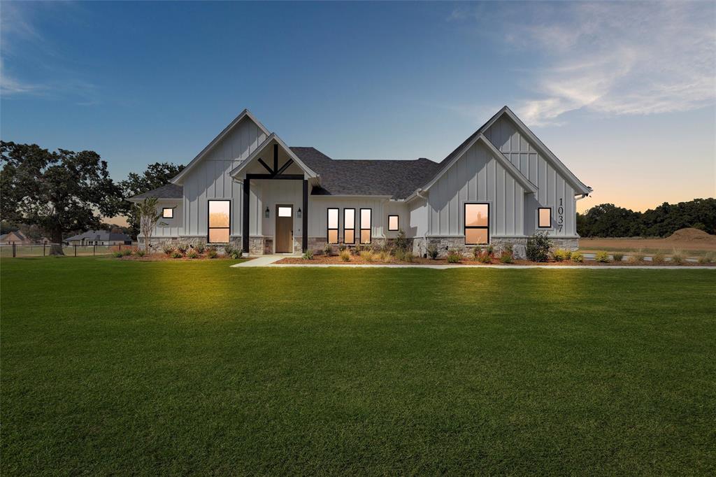 1037 Arbor Vista