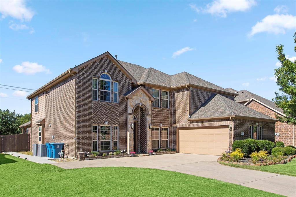 912 Danbury Drive