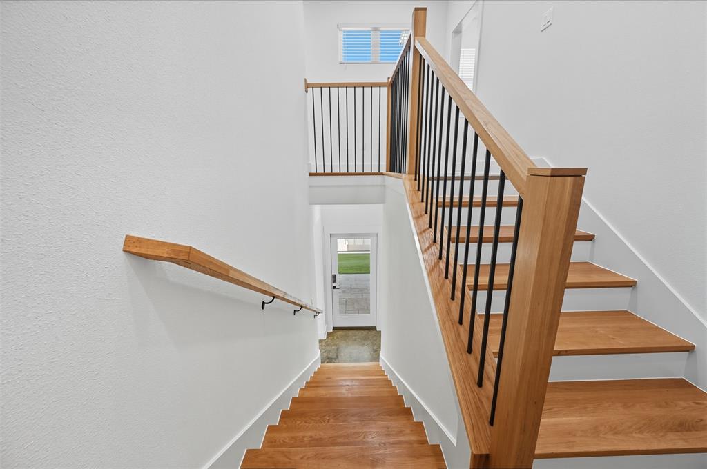 The Residences of Cardinal Woods - Residential Lease