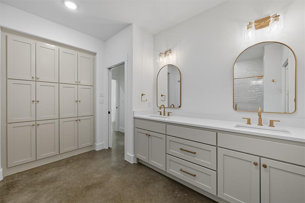 The Residences of Cardinal Woods - Residential Lease