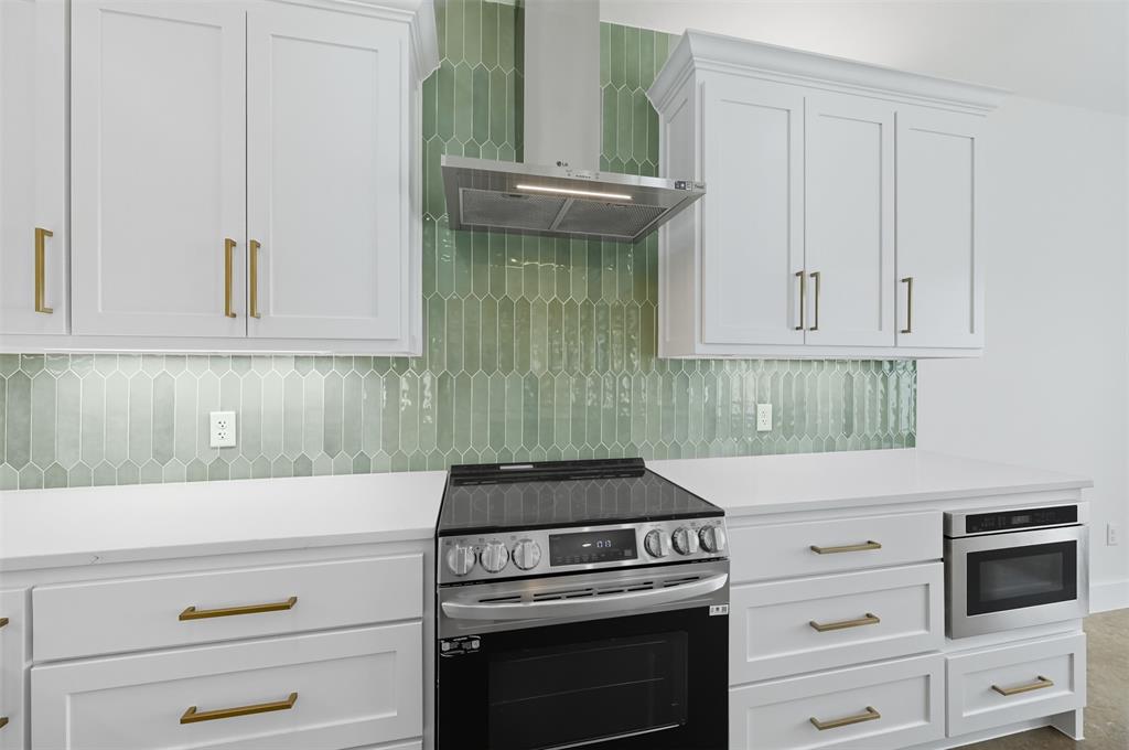 The Residences of Cardinal Woods - Residential Lease