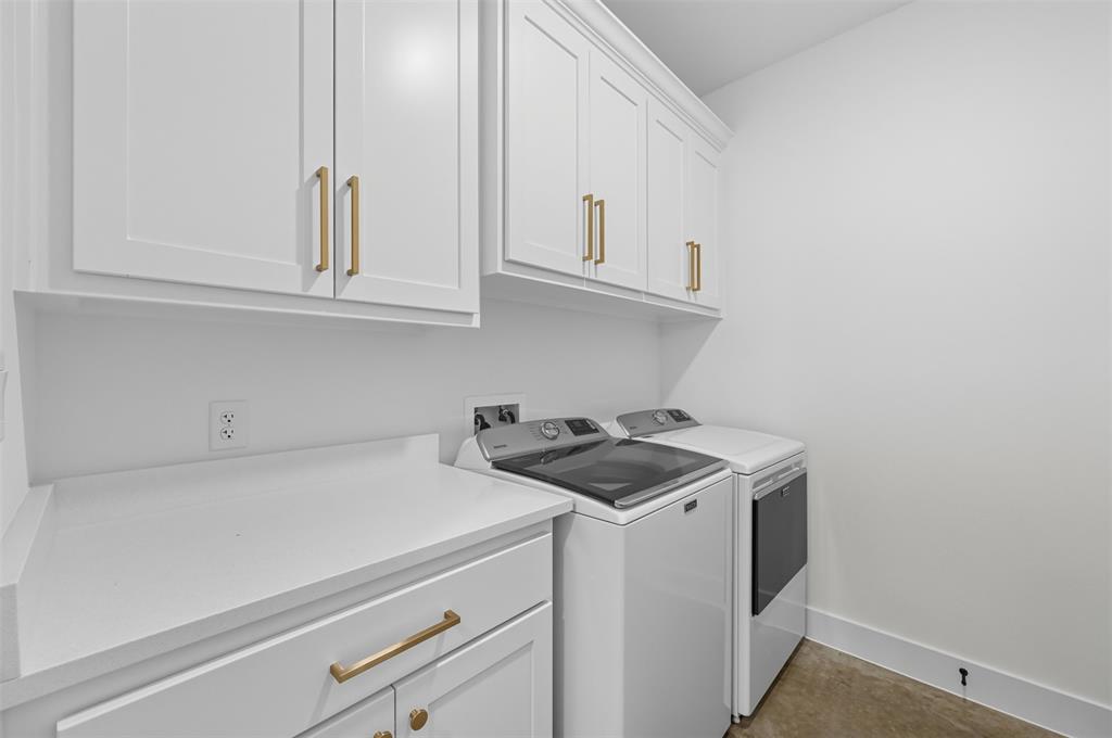 The Residences of Cardinal Woods - Residential Lease