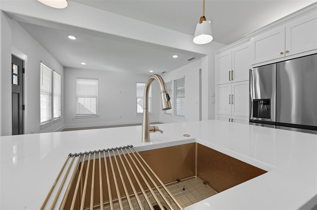 The Residences of Cardinal Woods - Residential Lease