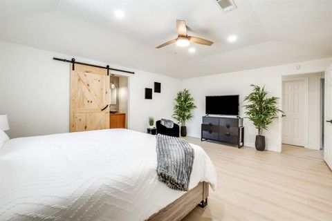 Tiny photo for 4043 Flintridge Drive, Dallas, TX 75244 (MLS # 20909154)