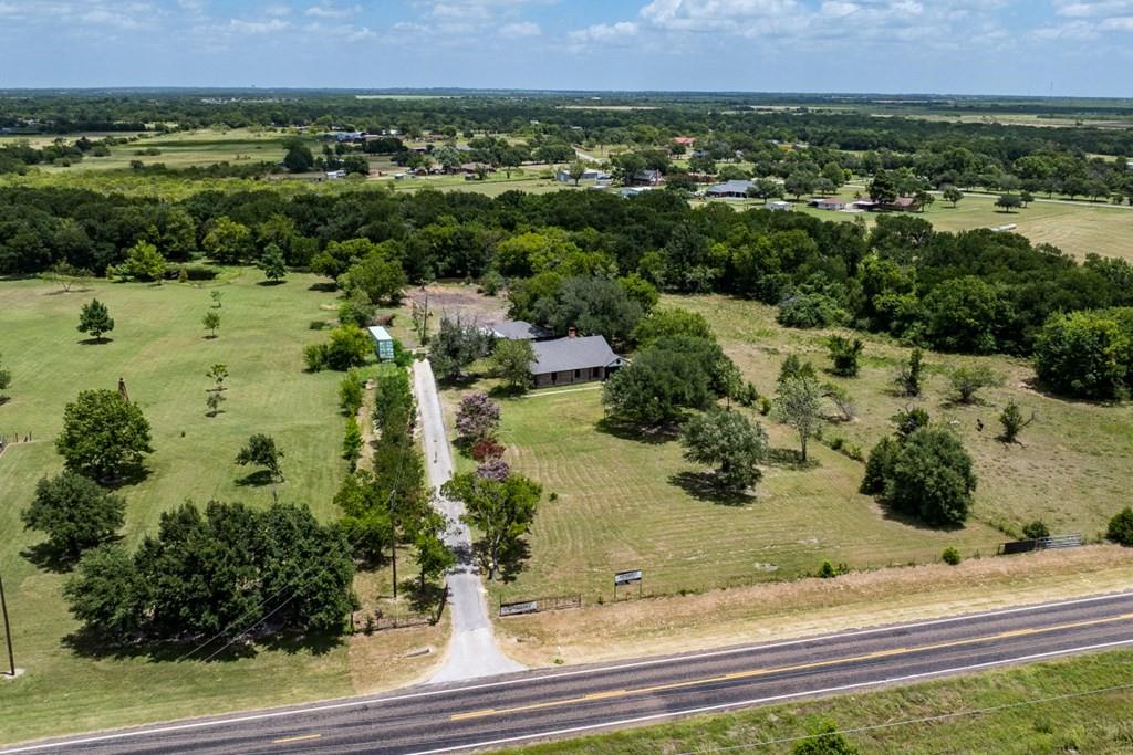 4925 Fm 1836