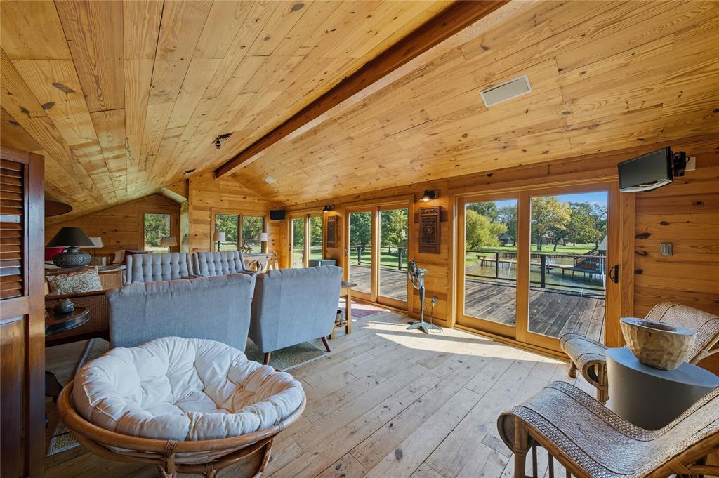 Jl Walton Surv A-814 - Residential