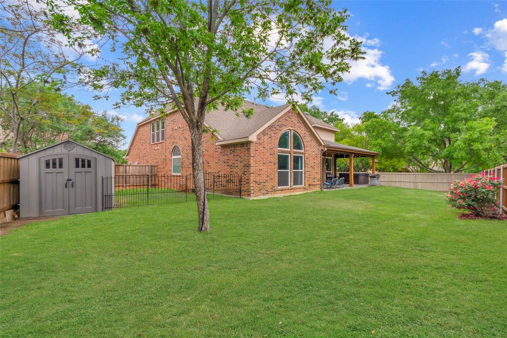 8401 Persimmon Court